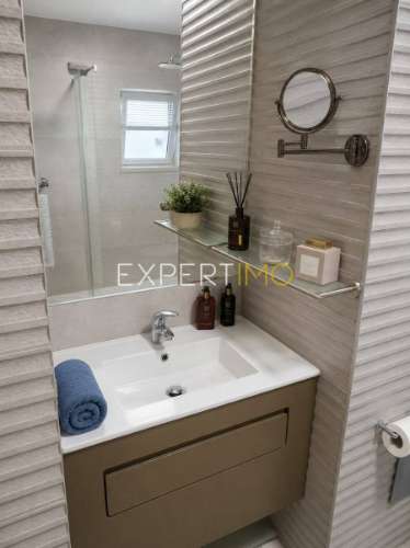 T1 Renovado com Terraço Privado perto da Marina de Portimão