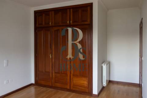 Moradia T4 junto ao ISMAI