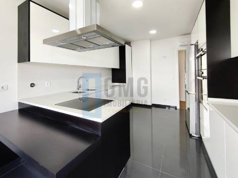 Apartmento Penthouse T3+1 nas Colinas do Cruzeiro