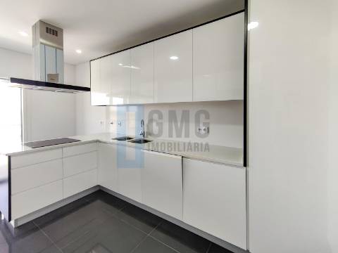 Apartmento Penthouse T3+1 nas Colinas do Cruzeiro