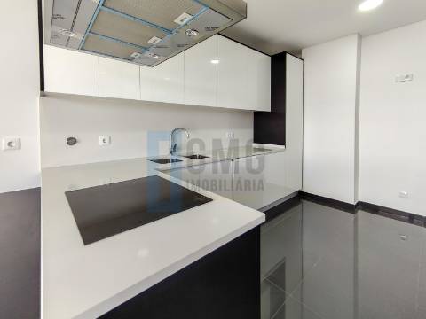 Apartmento Penthouse T3+1 nas Colinas do Cruzeiro