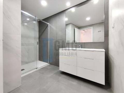 Apartmento Penthouse T3+1 nas Colinas do Cruzeiro