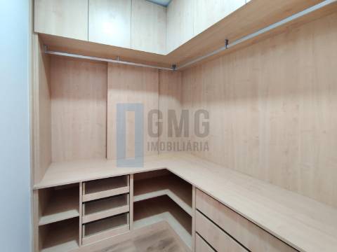Apartmento Penthouse T3+1 nas Colinas do Cruzeiro
