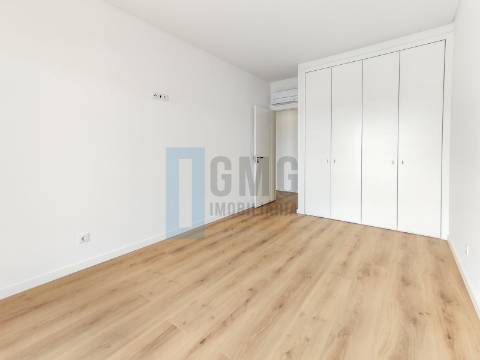 Apartmento Penthouse T3+1 nas Colinas do Cruzeiro