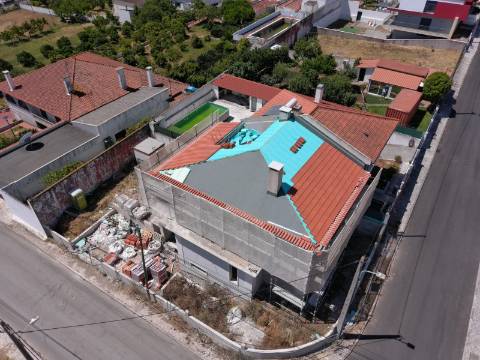 Moradia Geminada T3+1 Terraço - Granjas Novas (Em Construção)