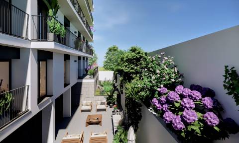Apartamento T5 Duplex - Condomínio com jardim, piscina e ginásio