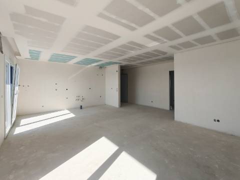Apartamento Novo T3 com Garagem em Paradela, Santo António dos Cavaleiros