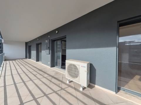 Apartamento T3 na Urbanização Colinas do Cruzeiro, Odivelas.