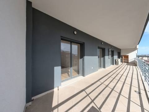Apartamento T3 na Urbanização Colinas do Cruzeiro, Odivelas.