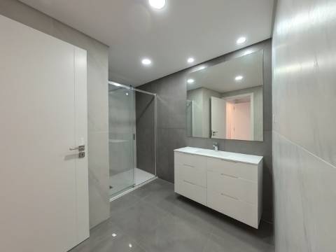 Apartamento T3 na Urbanização Colinas do Cruzeiro, Odivelas.