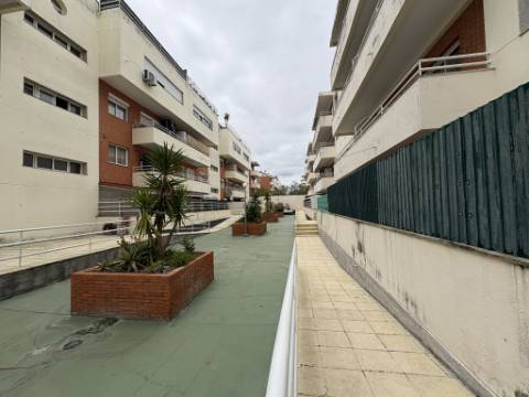 Apartamento T2 com vista rio na Quinta da Fonte da Prata | Alhos Vedros - Moita