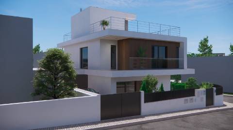 Terreno com Projeto Aprovado para Construção de Moradia T4 | Licença de Construção Paga | Famões | Odivelas