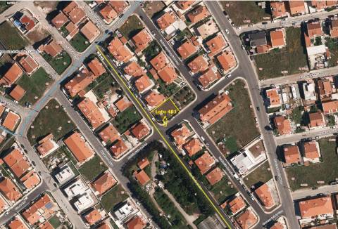 Terreno com Projeto Aprovado para Construção de Moradia T4 | Licença de Construção Paga | Famões | Odivelas