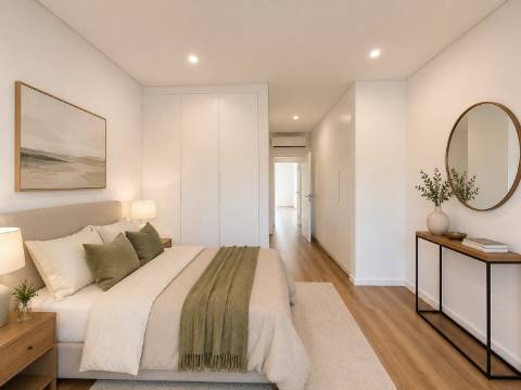 T4 Novo Pronto a Escriturar em Caneças | 2 Suites | Box + Parqueamento | Arrecadação | Classe Energética A+
