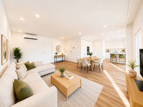 Elegante Apartamento T3 localizado no Centro de Caneças