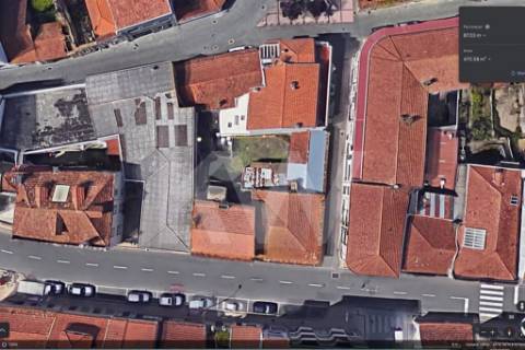 FANTÁSTICO IMÓVEL URBANO PARA CONSTRUÇÃO OU REABILITAÇÃO, NO CENTRO DE OVAR