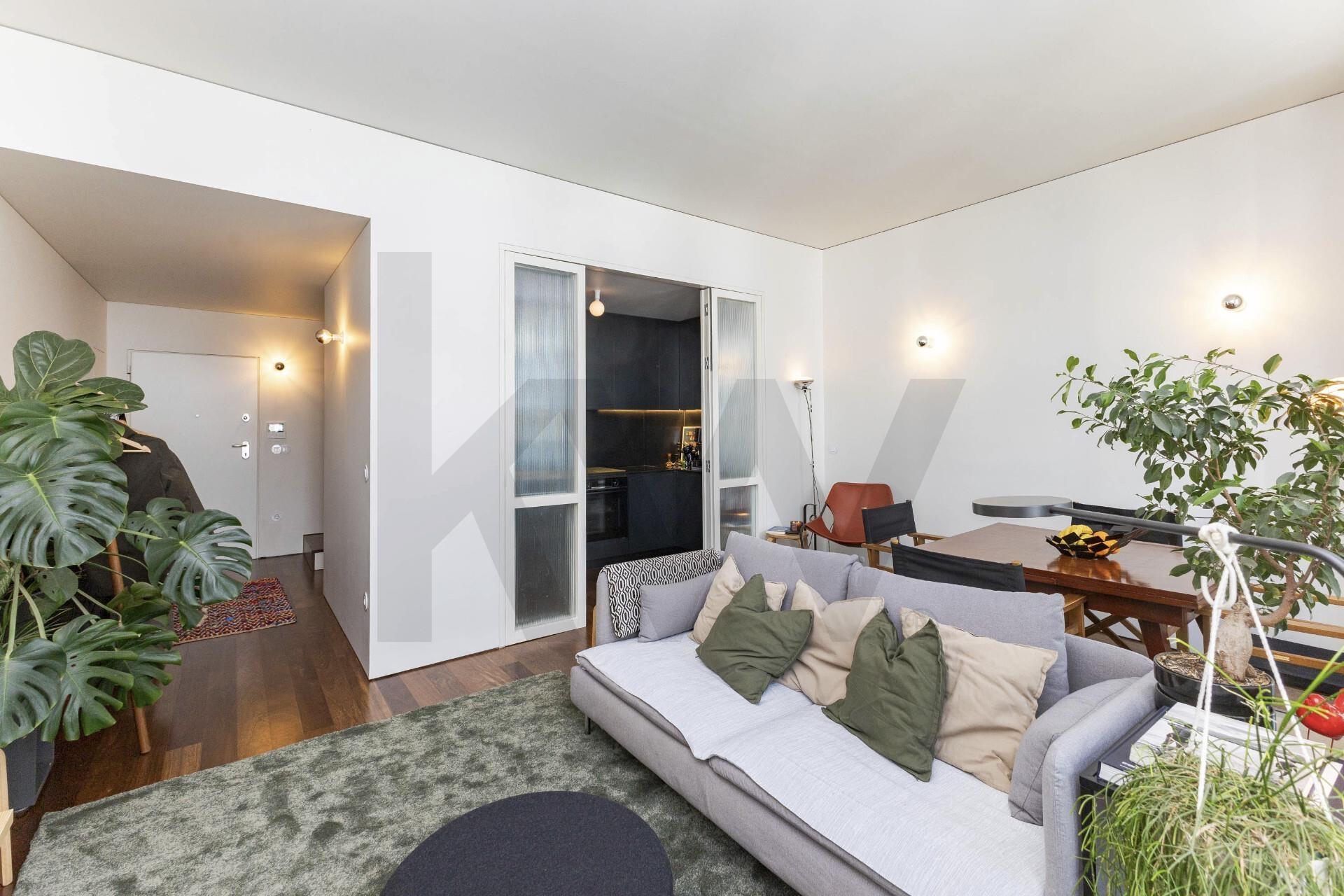Apartamento no Bonfim com Varanda, 2 quartos e Localização Estratégica entre a Baixa e Campanhã