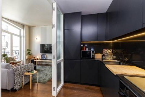 Apartamento no Bonfim com Varanda, 2 quartos e Localização Estratégica entre a Baixa e Campanhã