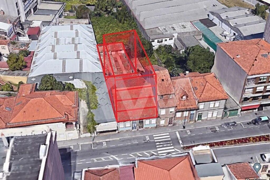 Terreno urbano com 378 m2 | Av. do Conde, S.M.Infesta | viabilidade prédio 5 andares