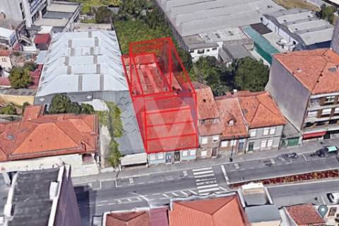 Terreno urbano com 378 m2 | Av. do Conde, S.M.Infesta | viabilidade prédio 5 andares