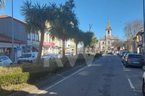 Moradias para reabilitar | Av. do Conde, S.M.Infesta | Terreno 378 m2 | ABC 220 m2