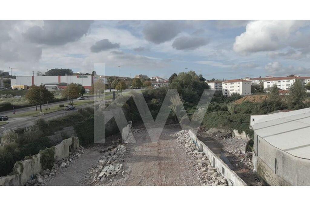 Terreno na zona Oriental do Porto, PIP aprovado construção em altura na ALAMEDA de Cartes, Porto.