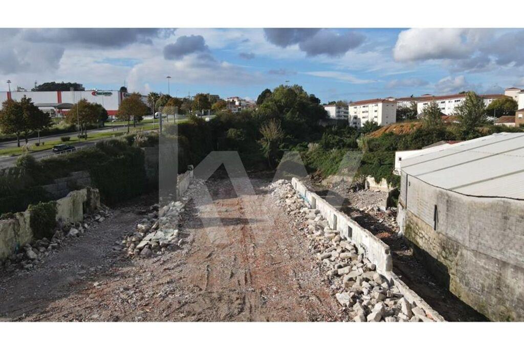 Terreno na zona Oriental do Porto, PIP aprovado construção em altura na ALAMEDA de Cartes, Porto.