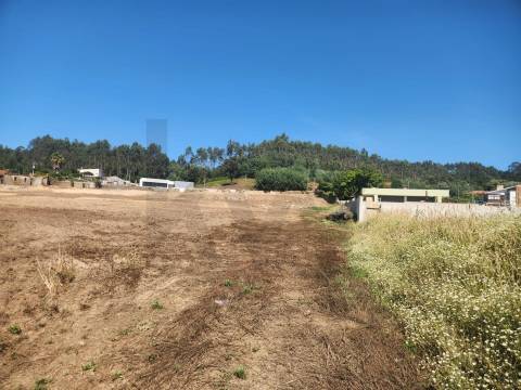 Terreno para construção em LOUROSA com PIP aprovado para 14 Moradias
