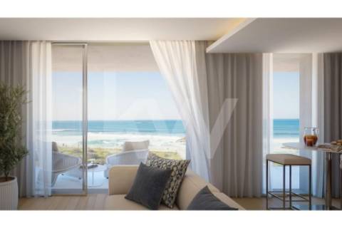 Apartamento T1 na primeira linha da praia, entre pinhais, rio e mar | Vila do Conde