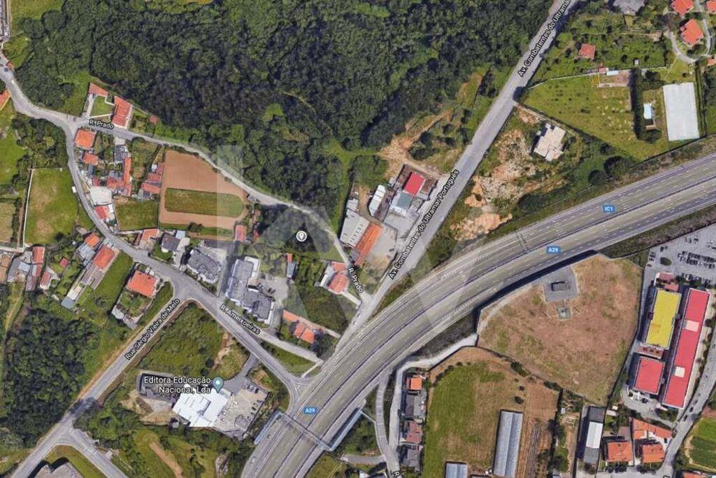 Terreno com 2.000m2 para construção, Gulpilhares, V.N.Gaia