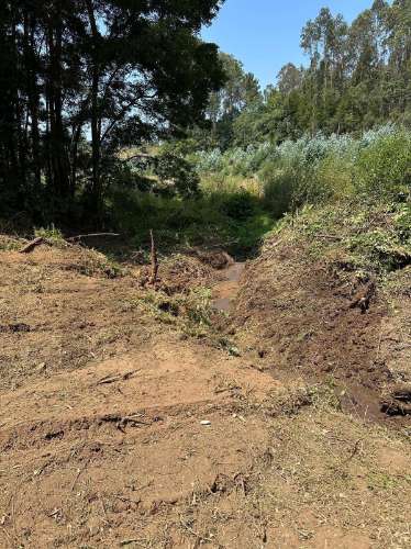 FANTÁSTICO LOTE PARA CONSTRUÇÃO COM 1.100 M2 EM ESPINHO