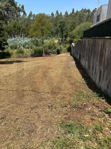 FANTÁSTICO LOTE PARA CONSTRUÇÃO COM 1.100 M2 EM ESPINHO