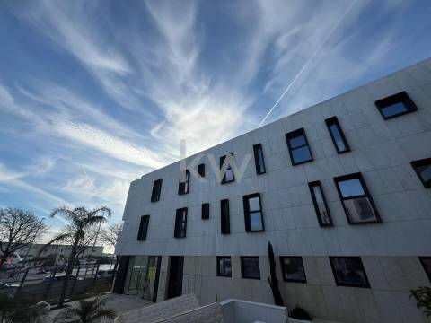  APARTAMENTO T3 de 2 frentes junto ao Rio Lima
