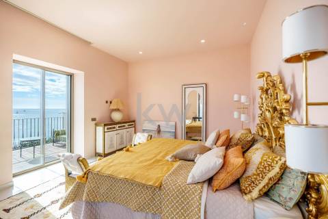 Moradia Icónica à Beira-Mar com Vista Panorâmica e Acesso Direto à Praia – Lagos, Algarve