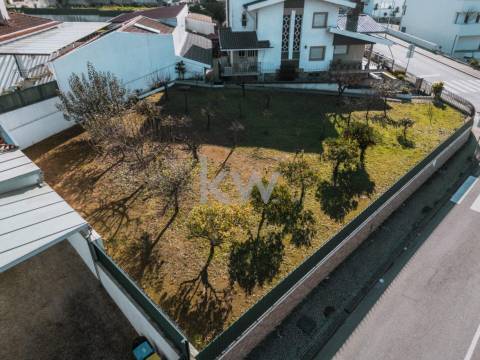 LOTE DE TERRENO URBANO 520 M2, S.JOÃO DA MADEIRA