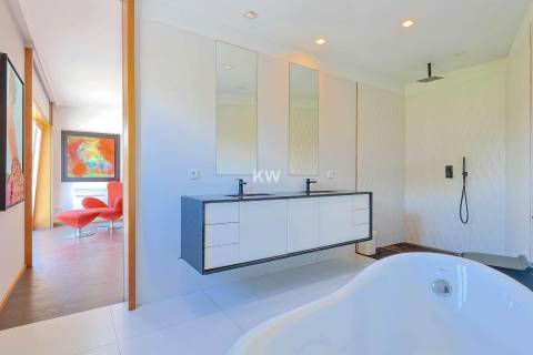 Moradia individual com Piscina terreno de 2661 m2 em Aveleda, Vila do Conde
