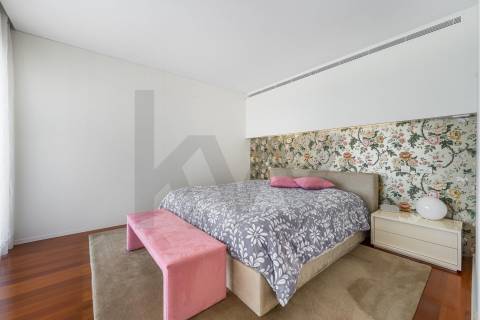 Moradia de Luxo T4 com 746m2 de Área no Parque Natural das Sete Fontes em S. Victor, Braga