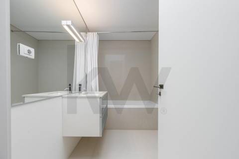Moradia de Luxo T4 com 746m2 de Área no Parque Natural das Sete Fontes em S. Victor, Braga