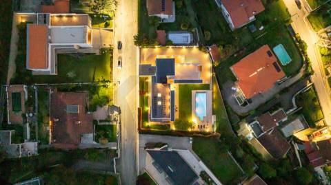 Moradia de Luxo T4 com 746m2 de Área no Parque Natural das Sete Fontes em S. Victor, Braga