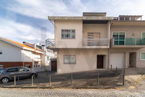 Moradia T4 no coração de Vila Nova de Gaia – Junto ao Largo dos Aviadores