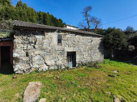 Quintinha com moradia para restauro - Covas - Vila Nova de Cerveira