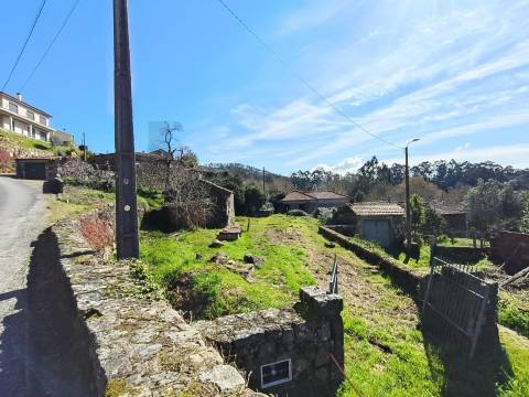 Quintinha com moradia para restauro - Covas - Vila Nova de Cerveira