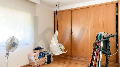 Apartamento T4 com Terraço e Box Fechada para 2 carros, Cidade da Maia