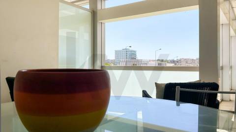 Apartamento T4 com Terraço e Box Fechada para 2 carros, Cidade da Maia