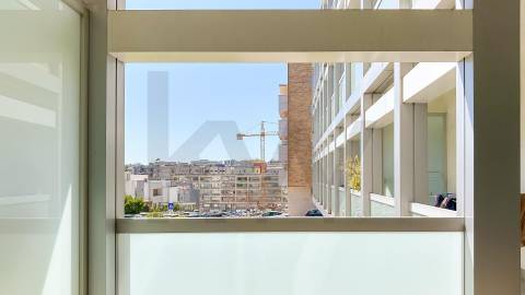 Apartamento T4 com Terraço e Box Fechada para 2 carros, Cidade da Maia