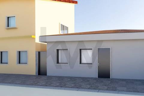  Moradia T1 Renovada com Jardim e Pátio na Rua Monte de São Gens 112, Matosinhos,Custóias, Porto
