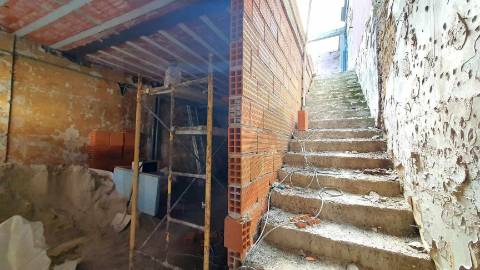 🏢 Oportunidade de Investimento em Matosinhos – Prédio Urbano com Projeto Aprovado