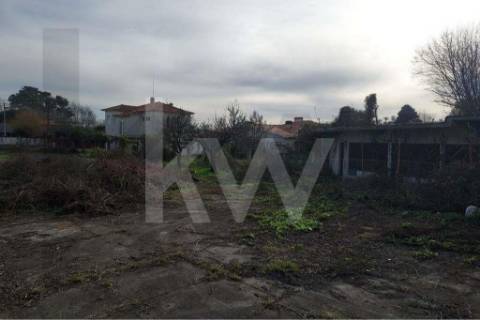 Terreno em Francelos perto do Mar para construção de moradia(s)