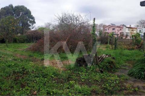 Terreno em Francelos perto do Mar para construção de moradia(s)