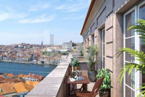 Loft T0 + T0  em Vila Nova de Gaia próximo à Ponte D. Luís e Jardim do Morro